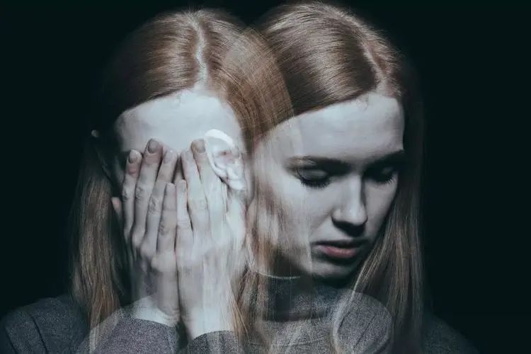 煤气灯效应:为什么智商高、家教好的女生更容易被渣男盯上? 煤气灯效应:为什么智商高、家教好的女生更容易被渣男盯上?